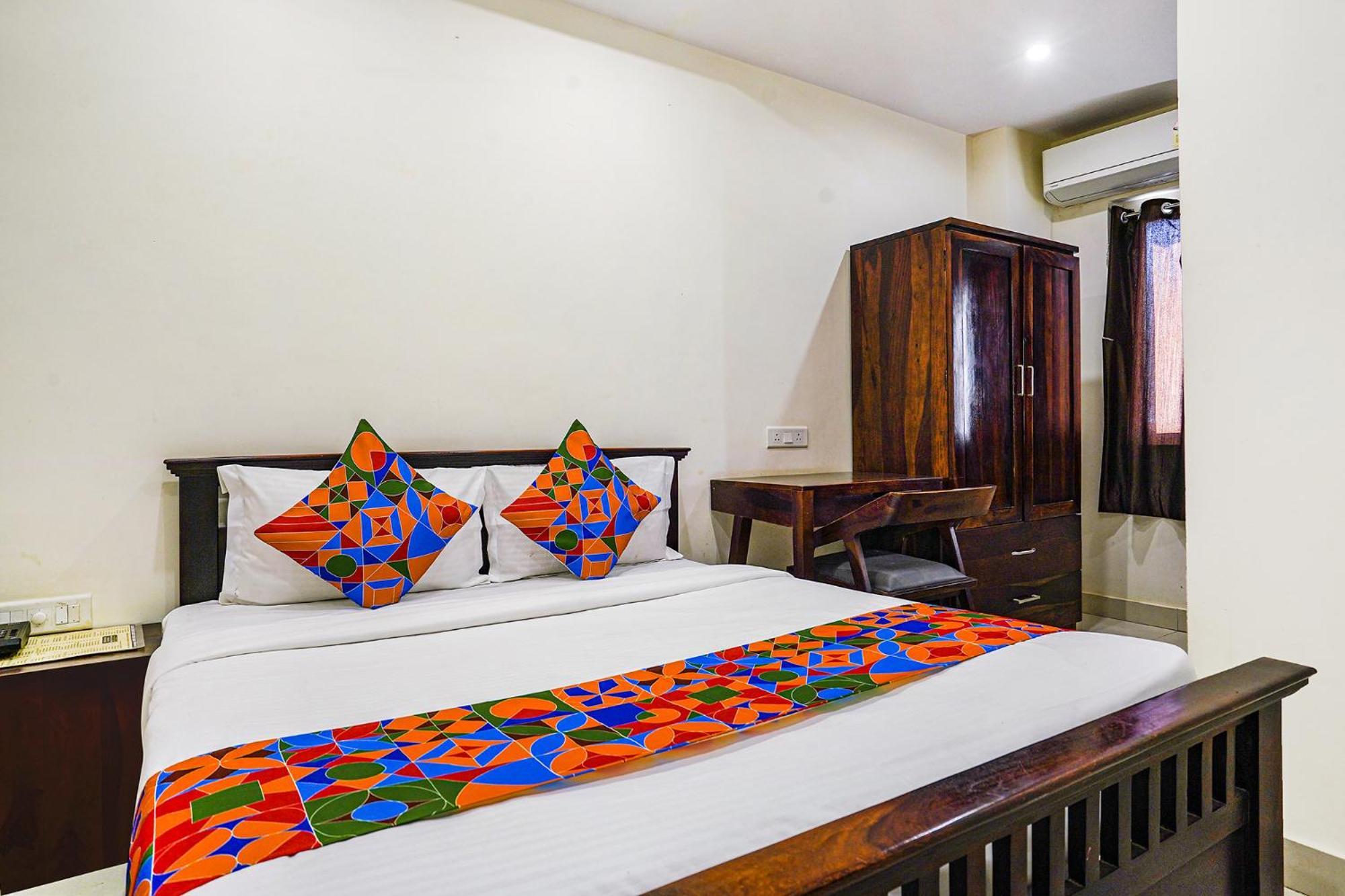 Fabhotel Hamsa The Right Choice - Nr Lanco Hills, Manikonda Хидерабад Екстериор снимка